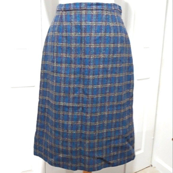 L.L. Bean Dresses & Skirts - Vintage L.L.BEAN women's skirt plaid pure wool lined midi size 14.